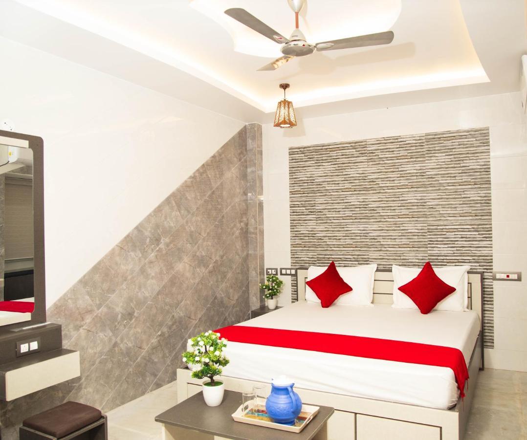 Hotel Ganesh Palace Rameswaram Bagian luar foto