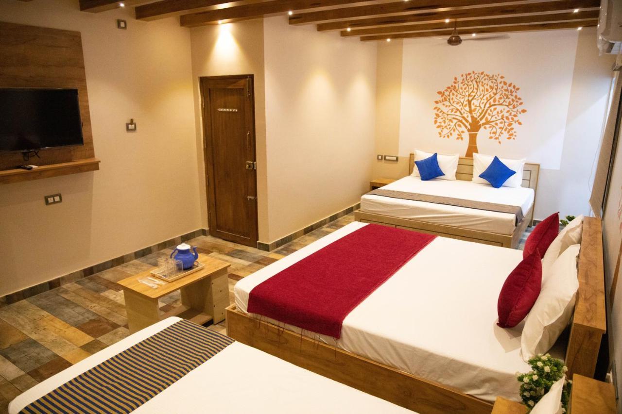 Hotel Ganesh Palace Rameswaram Bagian luar foto