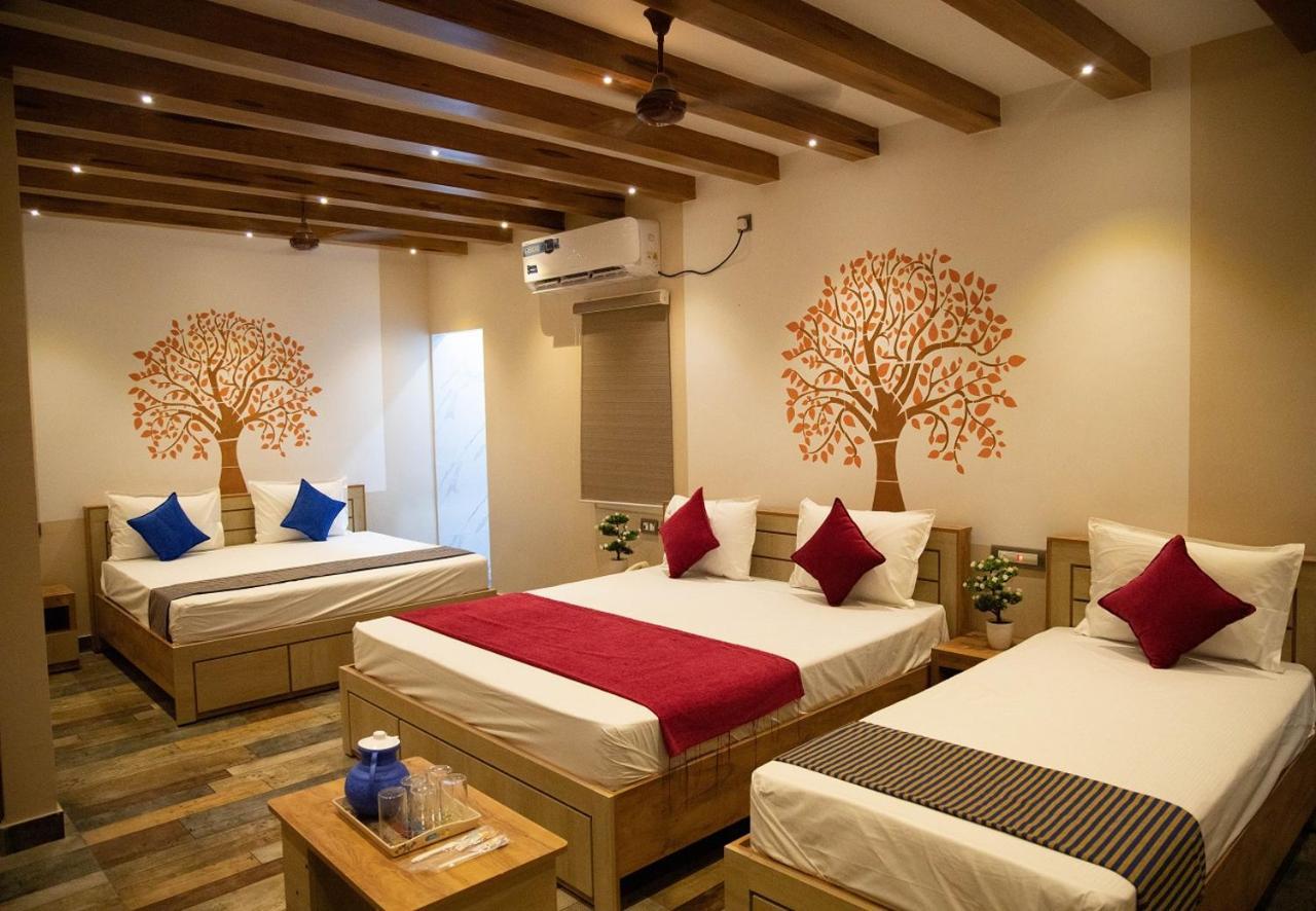 Hotel Ganesh Palace Rameswaram Bagian luar foto