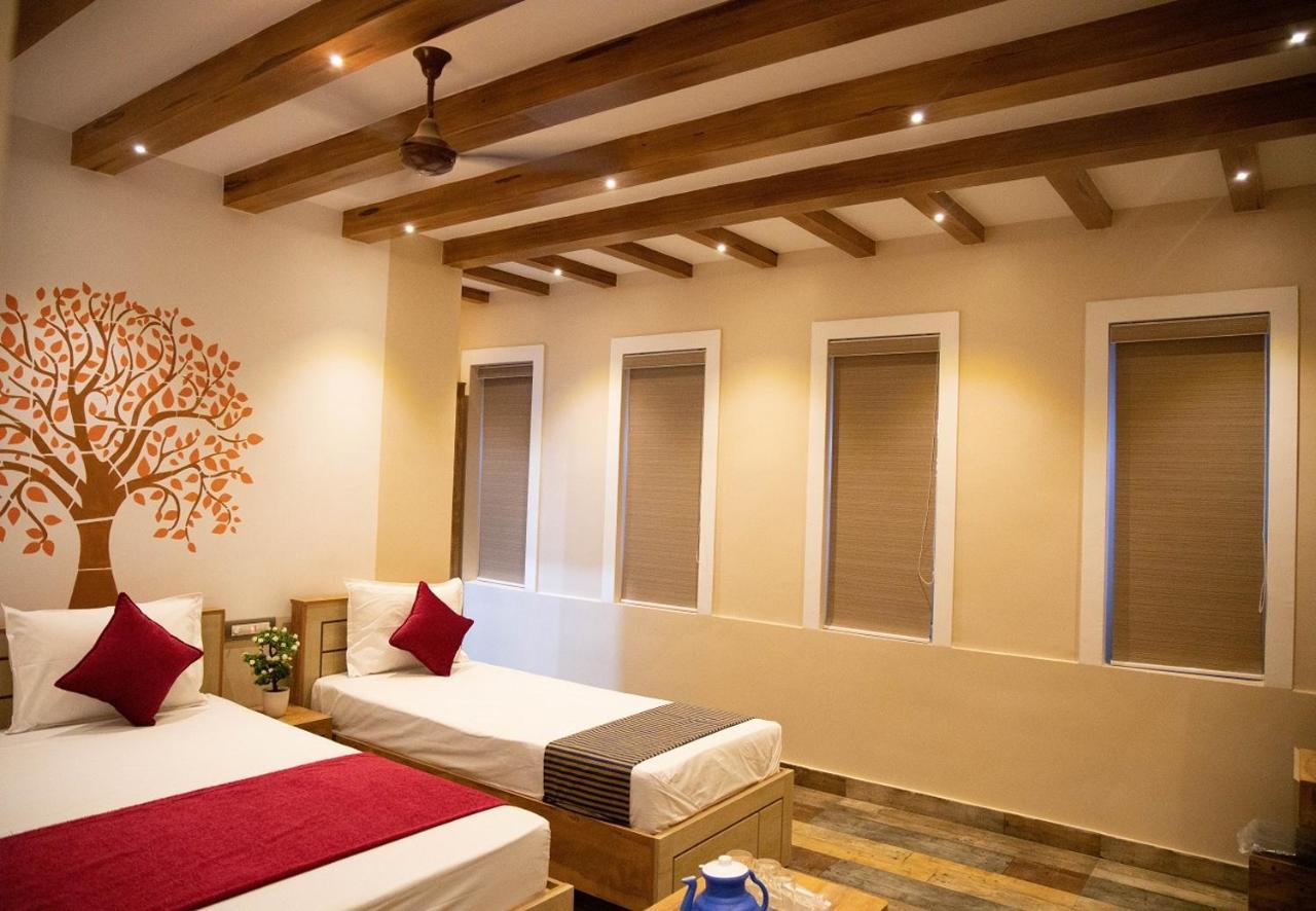 Hotel Ganesh Palace Rameswaram Bagian luar foto